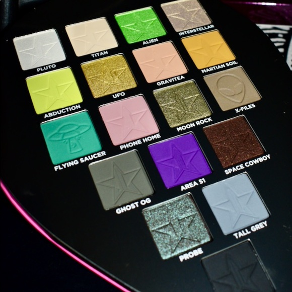 Jeffree 🌟 Alien Palette - Picture 5 of 9